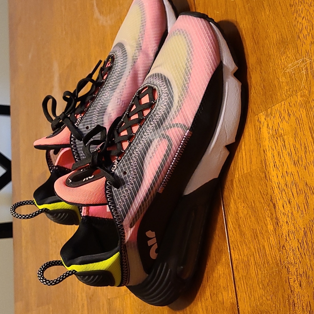 Nike Air 2090 sz 9